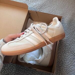 2023
Wmns Samba OG 'Aluminium Gum'